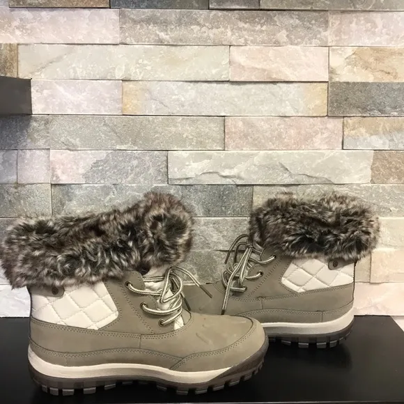 🎁 Bearpaw Women's Becka Cold-Weather Boots