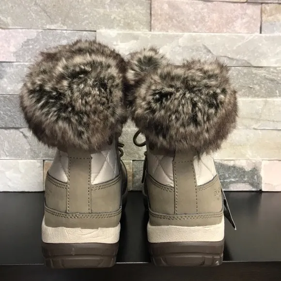 🎁 Bearpaw Women's Becka Cold-Weather Boots