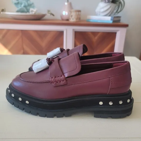 🆕️ Free People Teagan Tassel Loafers in Mulberry