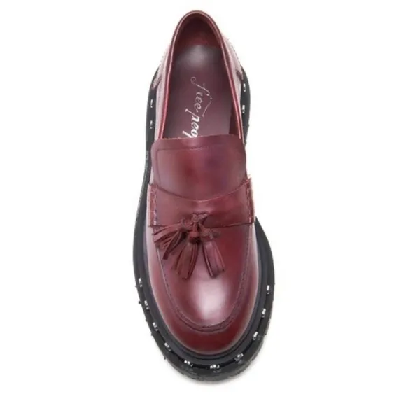 🆕️ Free People Teagan Tassel Loafers in Mulberry