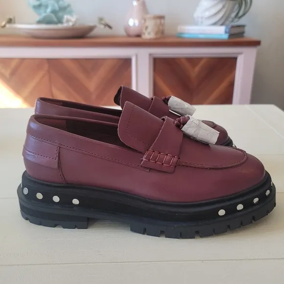 🆕️ Free People Teagan Tassel Loafers in Mulberry