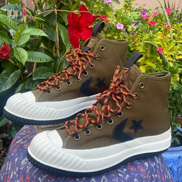 ⭐️ New Converse Bosey MC Hi Top Sneaker Boots ⭐️