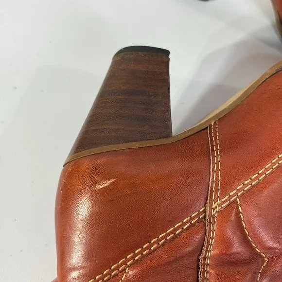 🌪️ town and country Brown quilted heeled western boots pointed toe