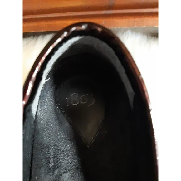 1803 Women's Size 9.5 Burgundy Bronze Patent Leather Slip-On Loafers