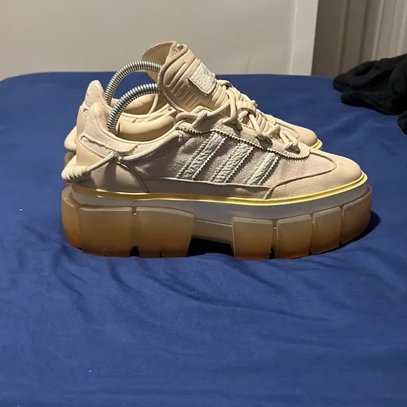 Adidas Originals Women's Ivy Park Super Sleek Chunky Fashion Sneakers GZ3891