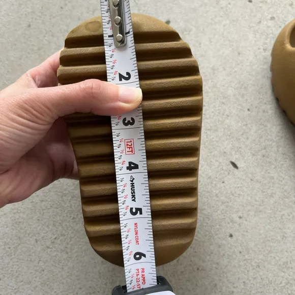 Adidas X Yeezy Kanye Brown Ochre Slides Kids Sz. 8 Athletic Walking Sport Casual