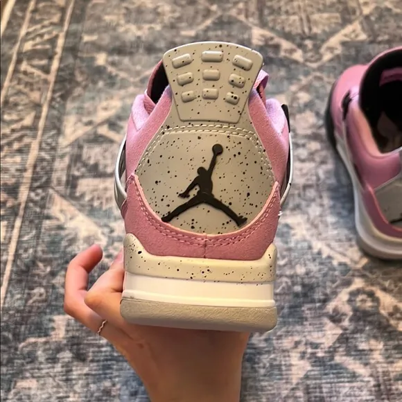 Air Jordan Orchid Pink and Gray Sneakers Ultimate Style Sz 7.5