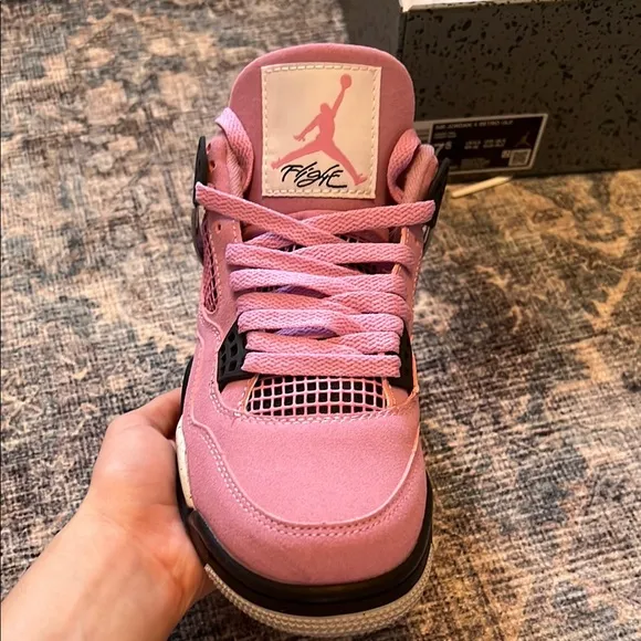 Air Jordan Orchid Pink and Gray Sneakers Ultimate Style Sz 7.5