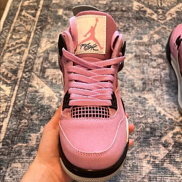 Air Jordan Orchid Pink and Gray Sneakers Ultimate Style Sz 7.5