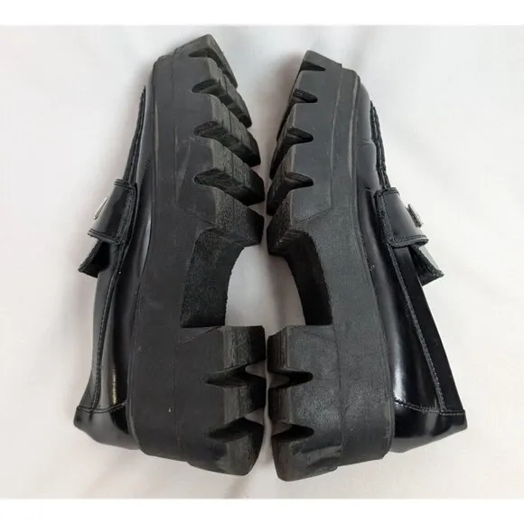 ALDO sz 7 Grandwalk Chunky Cleated Sole Loafers Chunky Platform Patent Leather