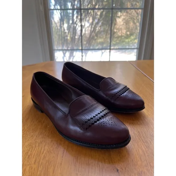 Allen Edmonds Chadwick Burgundy Leather Slip On Flats Loafer Shoes, Size 6.5
