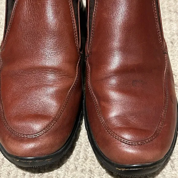 Allen Edmonds Weekender Brown Leather Loafers