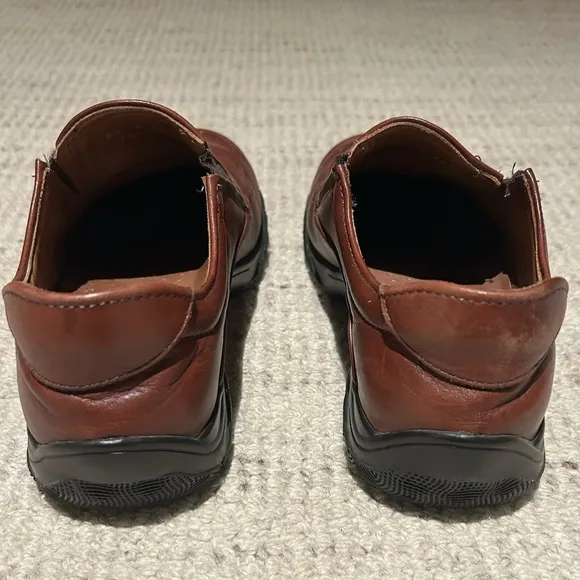 Allen Edmonds Weekender Brown Leather Loafers