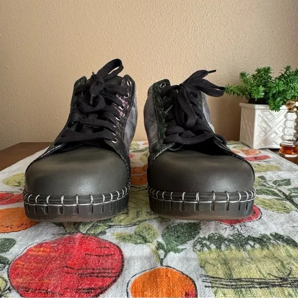 Andia Fora metallic camo sneakers size 37