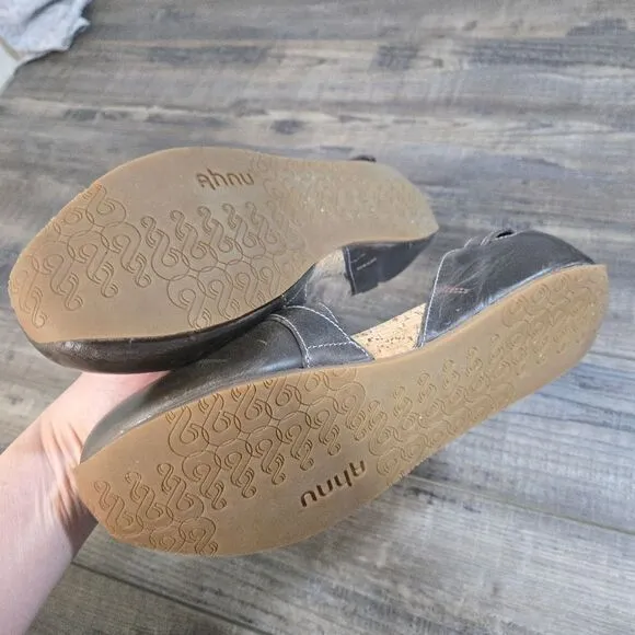 Anhu Tullia II Shoe Women's Flat Velcro Size W 11 Brown