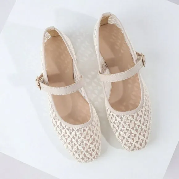 Apricot Elegant Women's Hollow Out Slip-On Flats