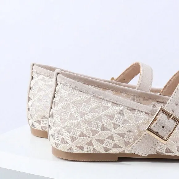 Apricot Elegant Women's Hollow Out Slip-On Flats