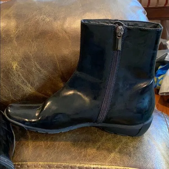 Aquatali black patent weatherproof boots
