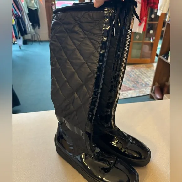 Aquatalia Black Quilted Patent Puffer Boots