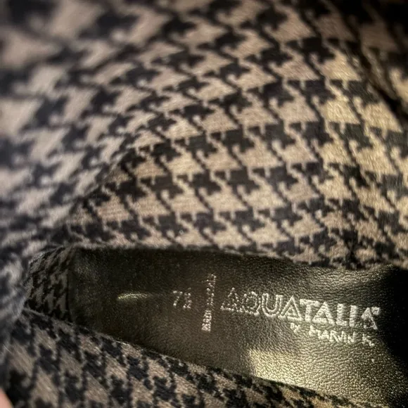 Aquatalia Black Quilted Patent Puffer Boots