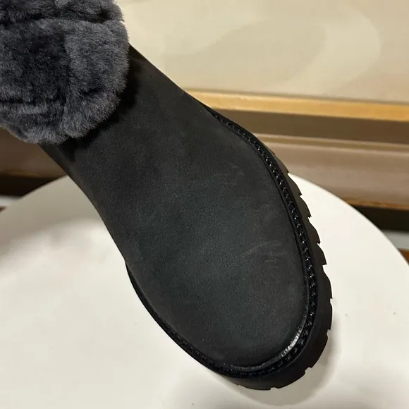 🌹AQUATALIA🌹 Casandra Waterproof Suede Shearling Boots Size: 6