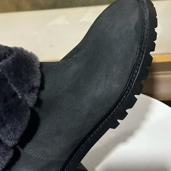 🌹AQUATALIA🌹 Casandra Waterproof Suede Shearling Boots Size: 6