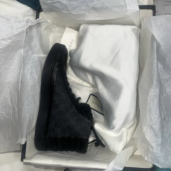 Authentic GUCCI Guccisima GG Supreme Black Leather Men’s Size 8.5 Box Dust Cover