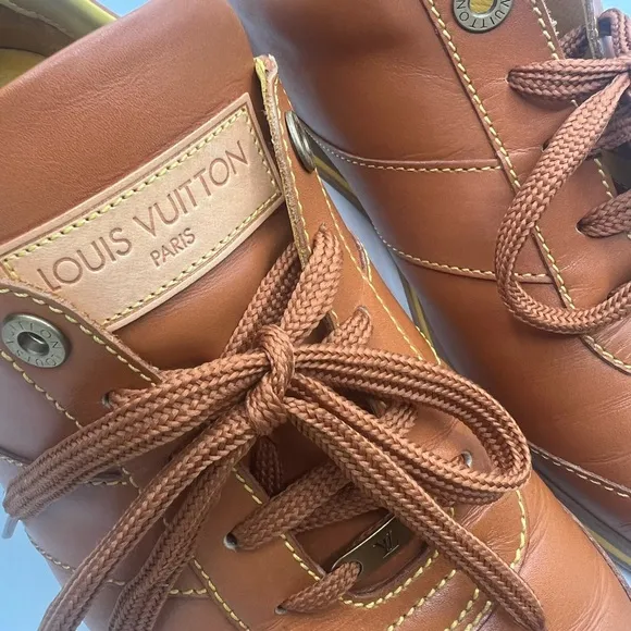 Authentic Louis Vuitton Mens Brown Sneakers SZ 8  Box, Dustbag &amp; Extra Laces