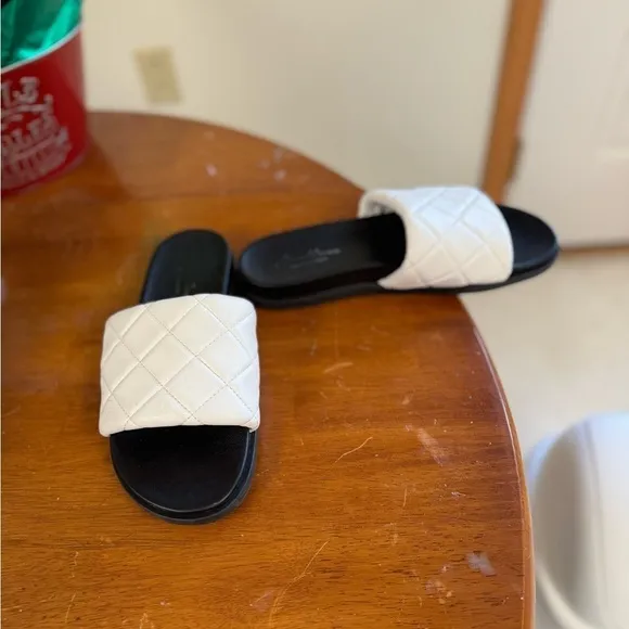 Avellini Italy wide puffy strap slide sandals white leather upper size EU40 = 9