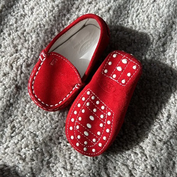 Baby girls &amp; boys Tod’s Suede Loafers sz 16