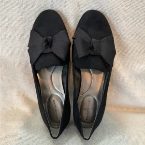 Bandolino Bow Loafers for Women‎ Size 6.5