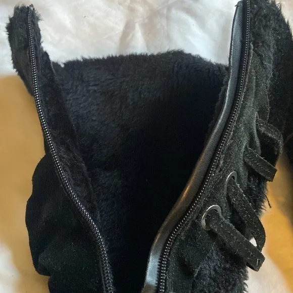 𝅺bare Traps Erin Weatherproof Suede and Faux Fur Tall Boots Black Size 6