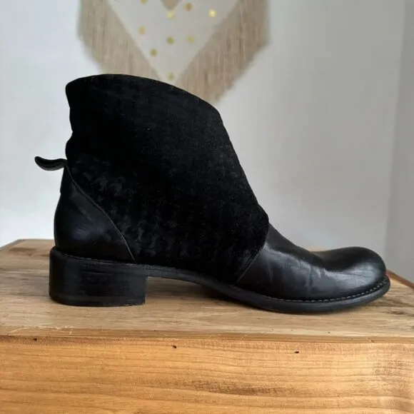 Barneys New York Co-Op Black Leather Quilted Suede Silver Buckle 90s Ankle Boot