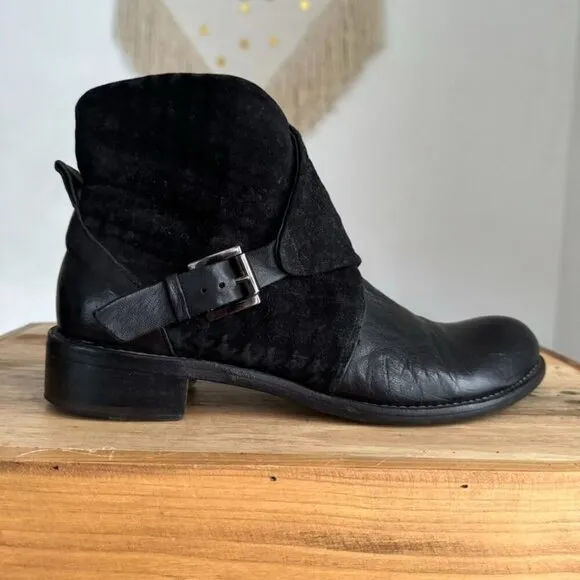 Barneys New York Co-Op Black Leather Quilted Suede Silver Buckle 90s Ankle Boot