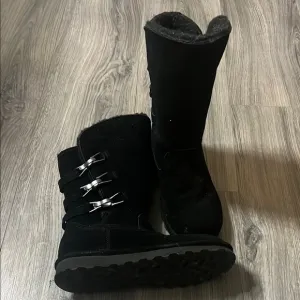 BearPaw Black Winter Boots with Metallic Clasps