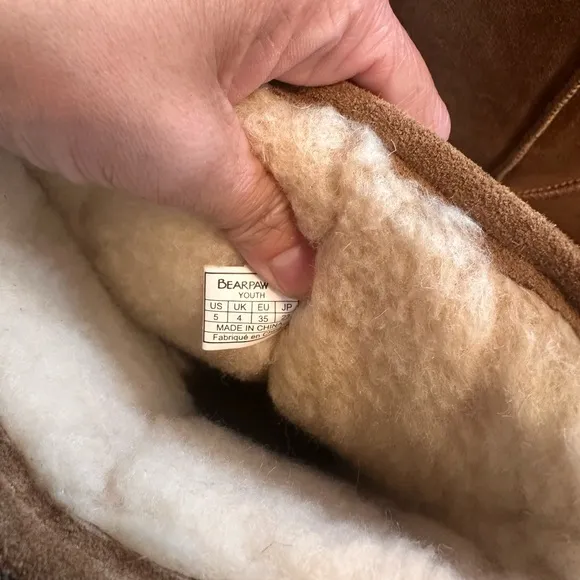 BearPaw Tan Winter Boots Suede Comfort