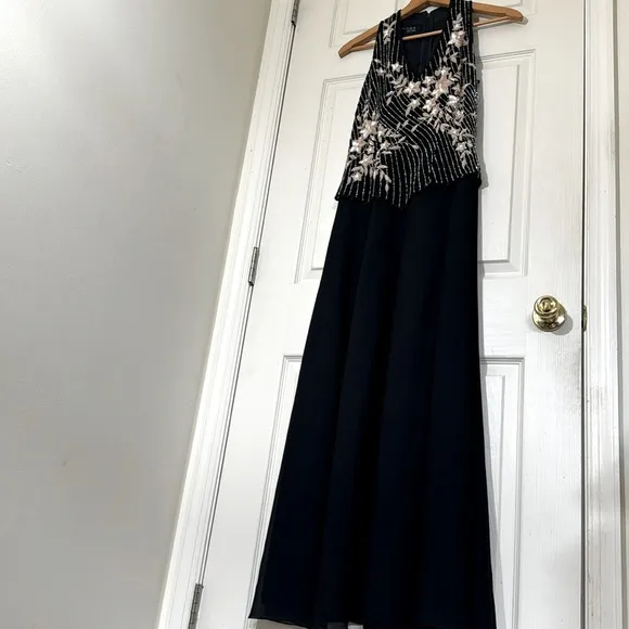 Beautiful Black Party Wear Maxi Dress Sequins &amp; Beads Work Size 6