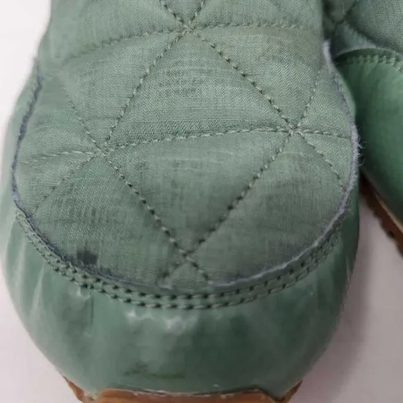Big kids 4 Teva Reember Mid teal quilted boots shoes