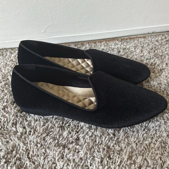 Birdies 7 The Heron Black Velvet Loafers