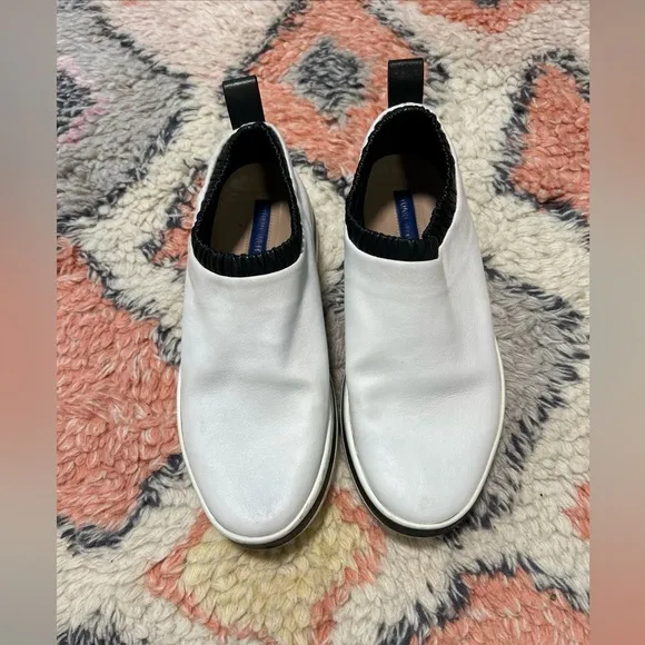 Black Stuart Weitzman White Leather SW-612 Slip On Sneakers  Size 7 No Tie Funky