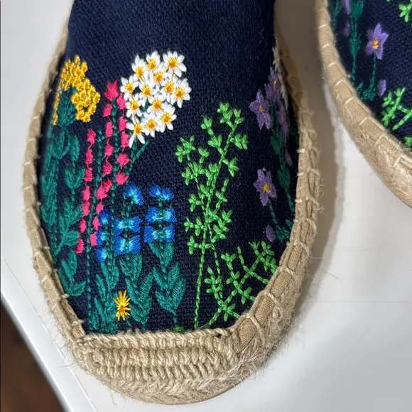 Blue Espadrilles with Floral Embroidery Slip On Slides Size 8