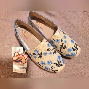 BOBS for DOGS from Sketchers Dogs Design Memory Foam Slip On Womens Shoes Size 7