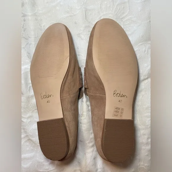 Boden Suede Penny Loafers Women’s size 40 / size 8 US Tan 309085 A1284
