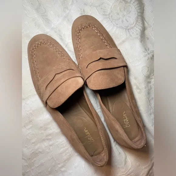 Boden Suede Penny Loafers Women’s size 40 / size 8 US Tan 309085 A1284