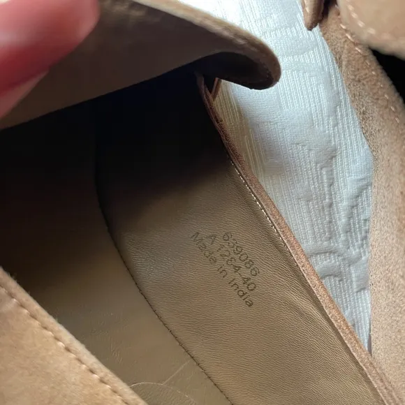 Boden Suede Penny Loafers Women’s size 40 / size 8 US Tan 309085 A1284