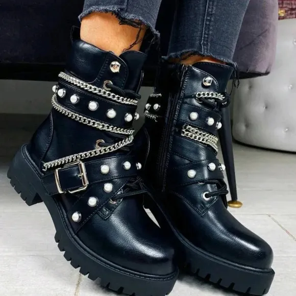 Boots Gothic Thick Sole Boots Metalic Decoration Chain Zipper