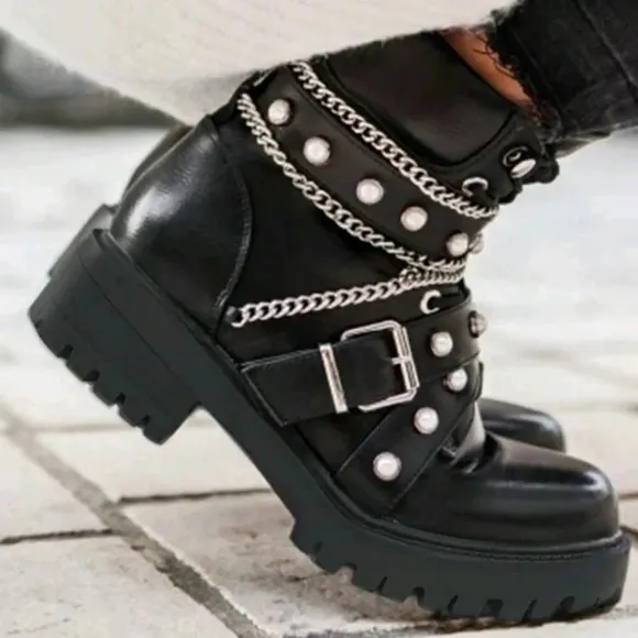 Boots Gothic Thick Sole Boots Metalic Decoration Chain Zipper