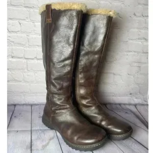BORN KNEE HIGH Rich Brown Leather Boots Side Zip Flats Size 9 Shearling Lamb Fur
