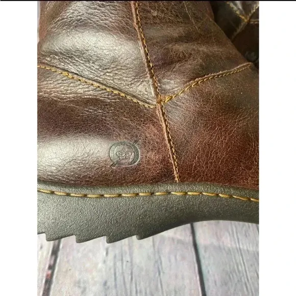BORN KNEE HIGH Rich Brown Leather Boots Side Zip Flats Size 9 Shearling Lamb Fur