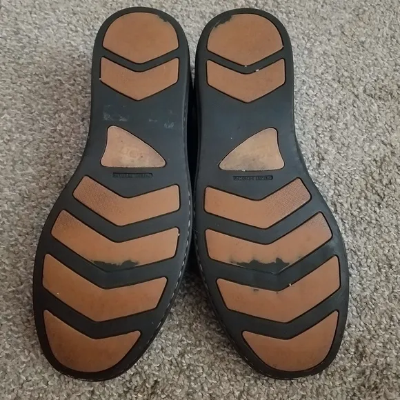 💙Born Size 9.5 Loafers